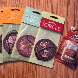 4 Scentsy scent circles & 1 Yankee Candle car jar